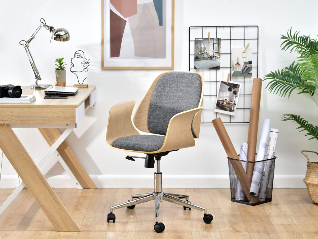 fotel biurowy z drewna frank